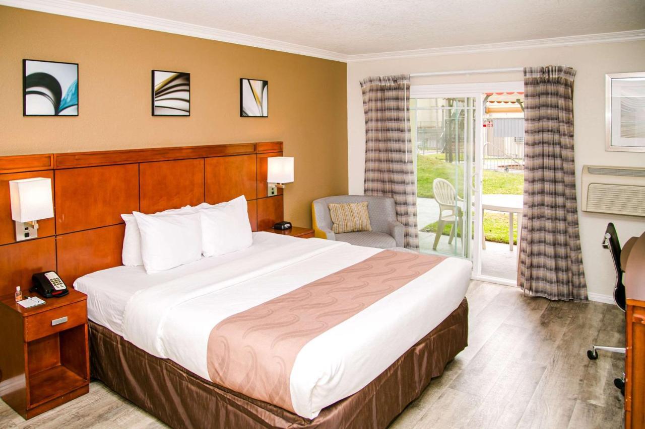 Quality Inn & Suites Thousand Oaks - Us101 Exteriör bild