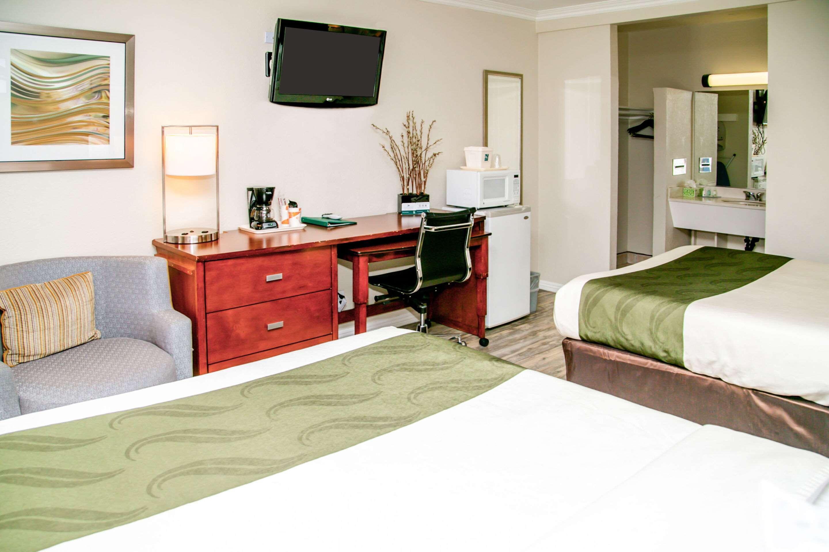 Quality Inn & Suites Thousand Oaks - Us101 Exteriör bild