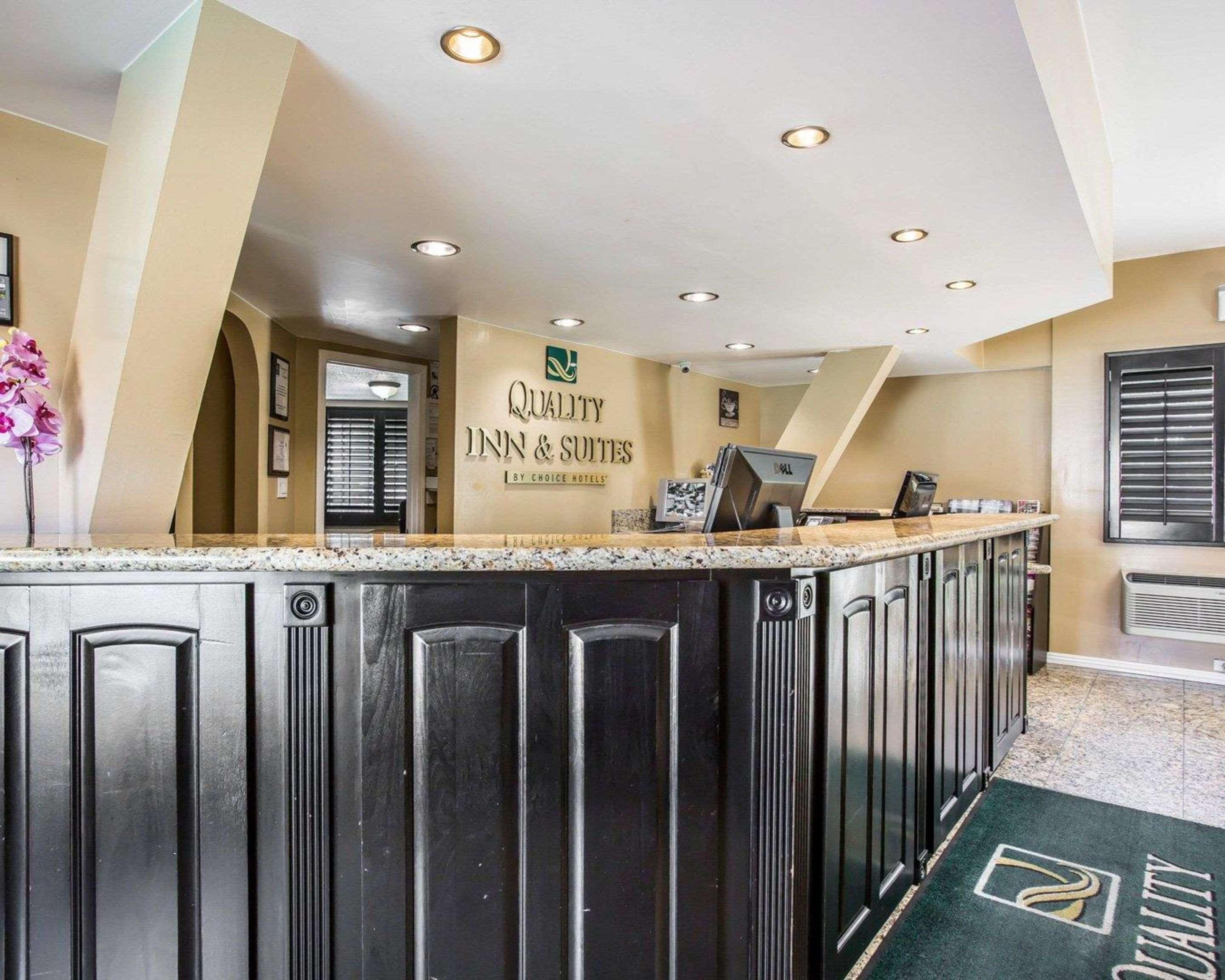 Quality Inn & Suites Thousand Oaks - Us101 Exteriör bild