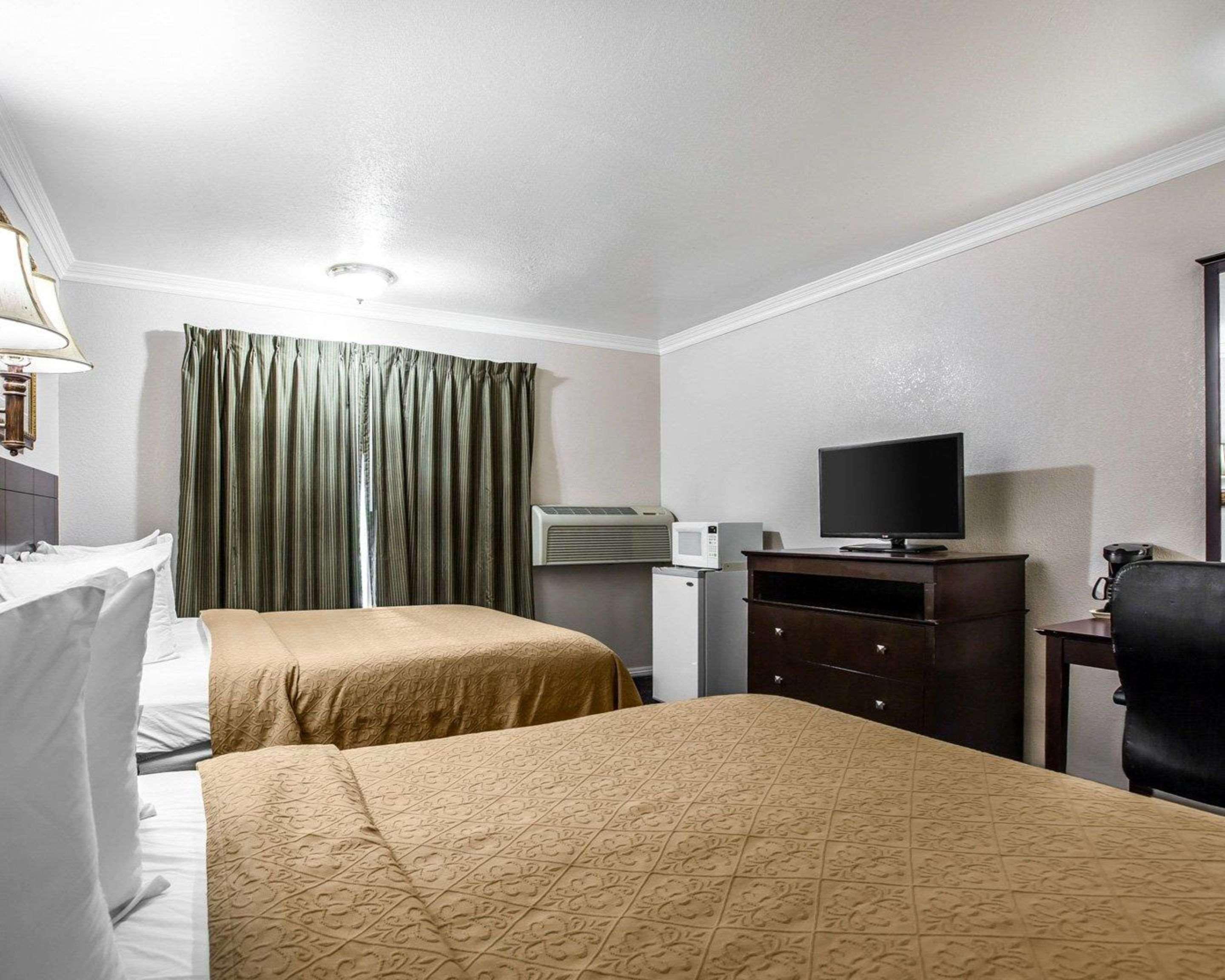 Quality Inn & Suites Thousand Oaks - Us101 Exteriör bild