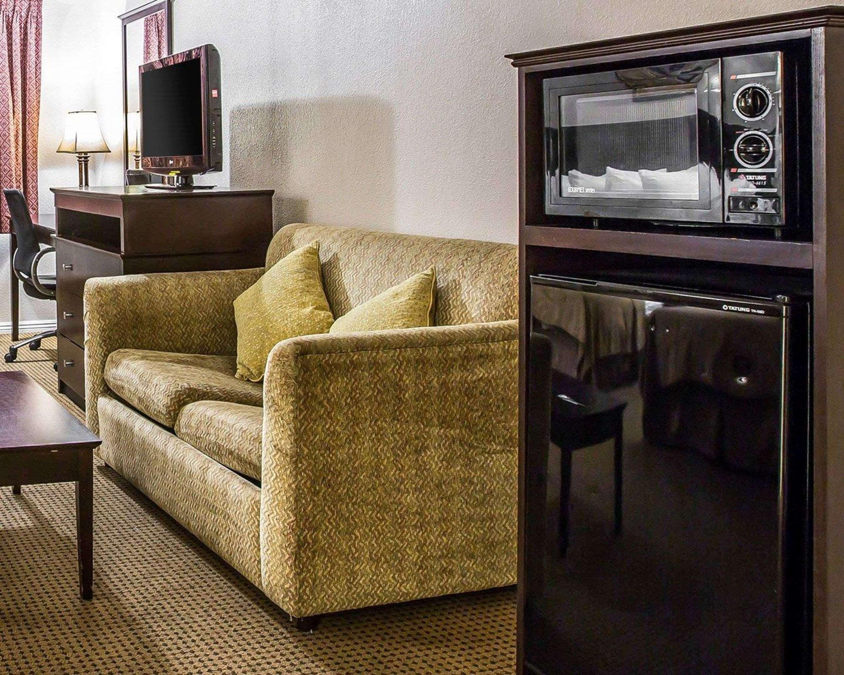 Quality Inn & Suites Thousand Oaks - Us101 Exteriör bild