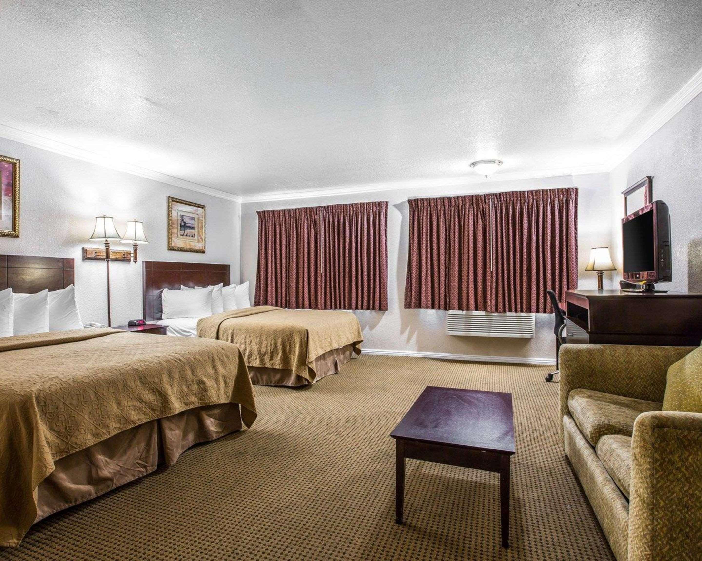Quality Inn & Suites Thousand Oaks - Us101 Exteriör bild