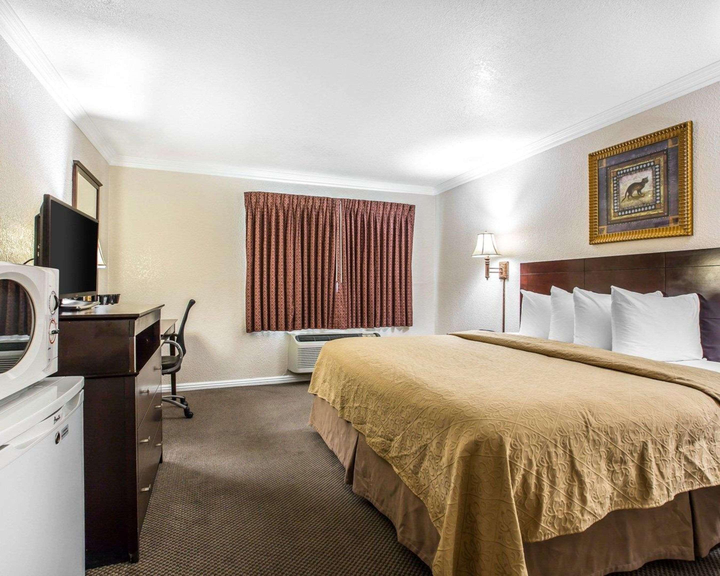 Quality Inn & Suites Thousand Oaks - Us101 Exteriör bild
